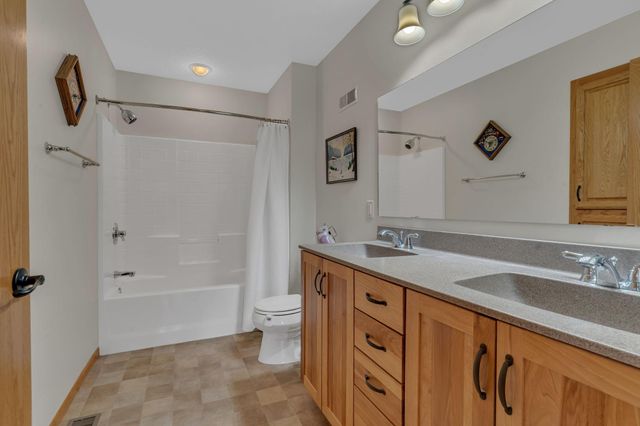 1600 Lower Trentwood Circle NE, Willmar, MN 56201