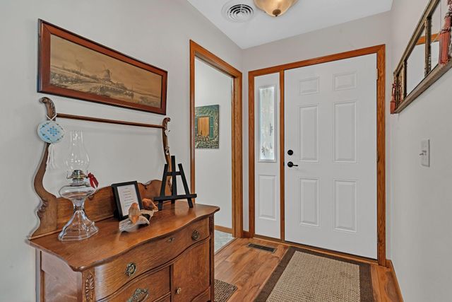 1600 Lower Trentwood Circle NE, Willmar, MN 56201