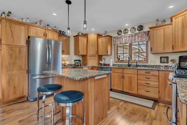 1600 Lower Trentwood Circle NE, Willmar, MN 56201