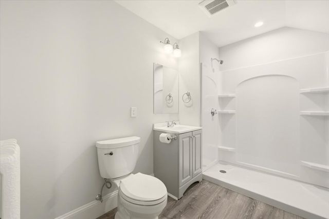 22 Lewis St 2, Newton, MA 02458