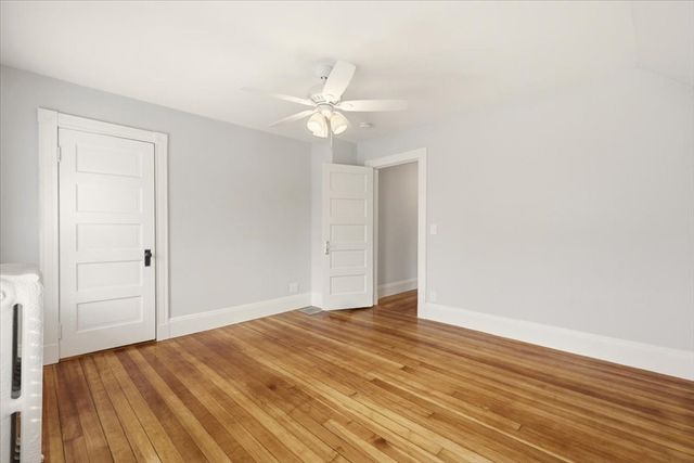 22 Lewis St 2, Newton, MA 02458