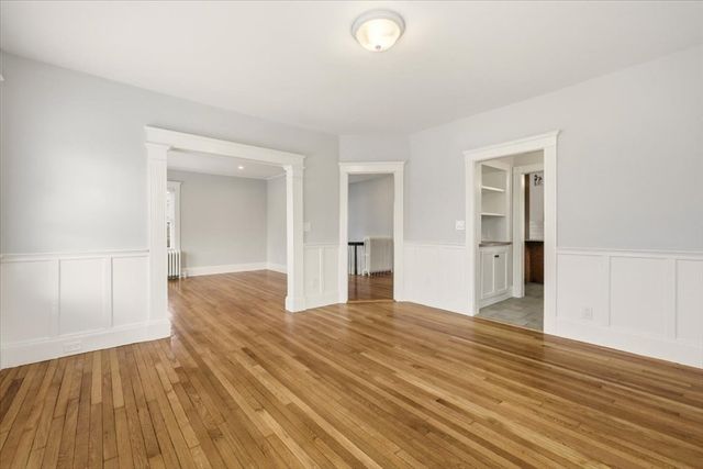 22 Lewis St 2, Newton, MA 02458