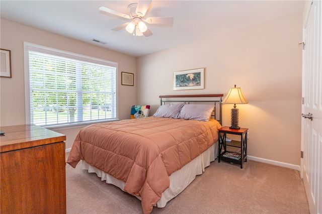 425 Chestnut Lane, Allegheny Twp, PA 15613