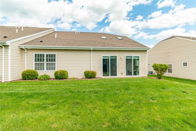 425 Chestnut Lane, Allegheny Twp, PA 15613