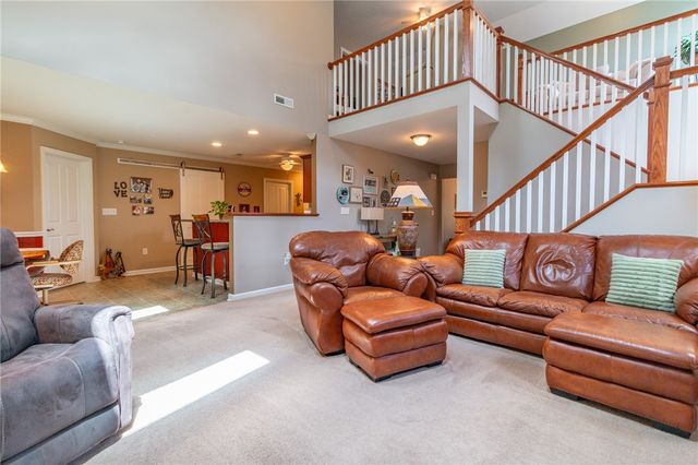 425 Chestnut Lane, Allegheny Twp, PA 15613