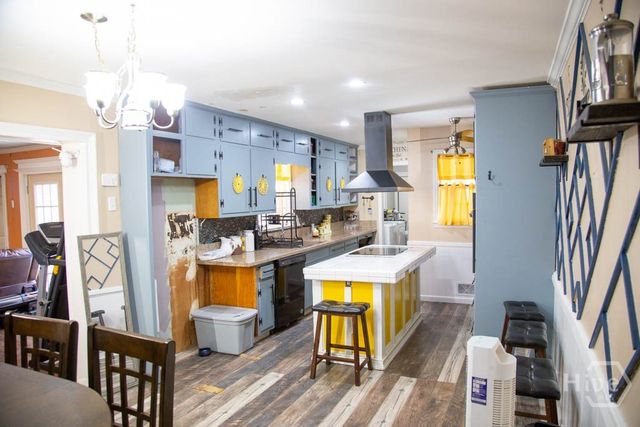 90 North Drive, Hampton, GA 30228