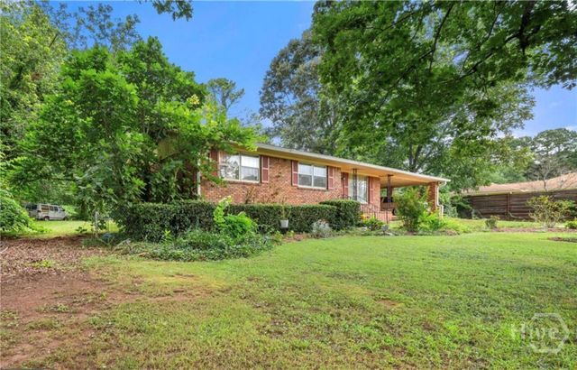 90 North Drive, Hampton, GA 30228