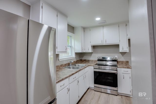 428 Scott Drive, Saraland, AL 36571