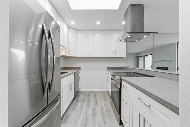 2388 Altisma Way 10 or K, Carlsbad, CA 92009