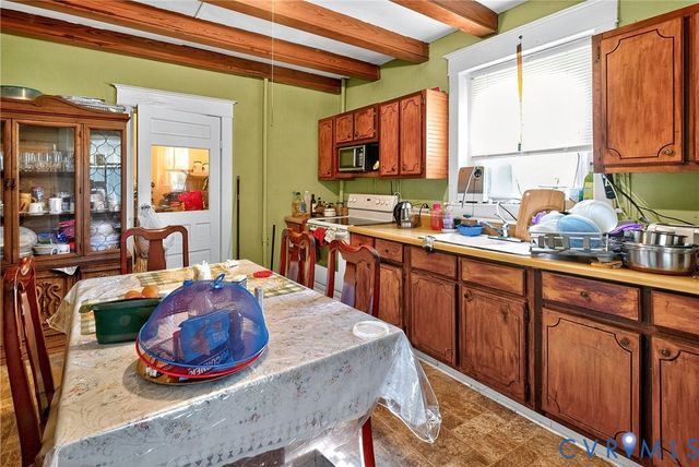 107 W End Blvd, Emporia, VA 23847