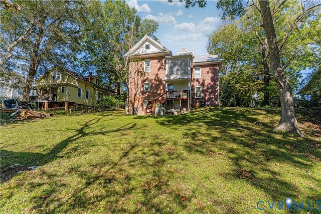 107 W End Blvd, Emporia, VA 23847