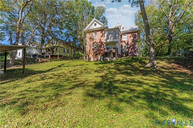 107 W End Blvd, Emporia, VA 23847