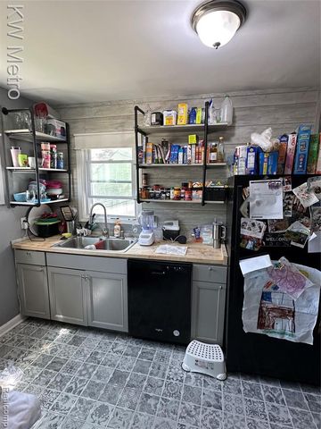 23581 Wagner Avenue, Warren, MI 48089