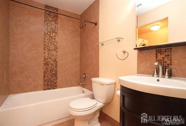 818 Ravens Crest Drive, Plainsboro, NJ 08536