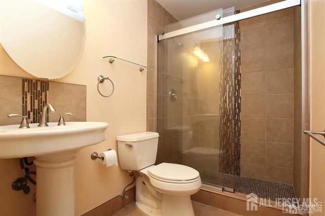 818 Ravens Crest Drive, Plainsboro, NJ 08536