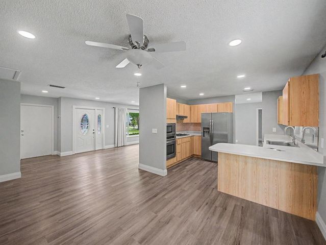 126 Chapel Lane, Tequesta, FL 33469