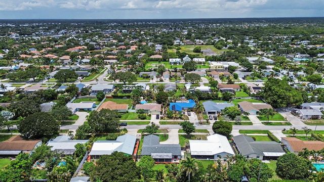 126 Chapel Lane, Tequesta, FL 33469