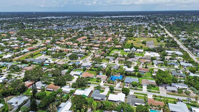126 Chapel Lane, Tequesta, FL 33469