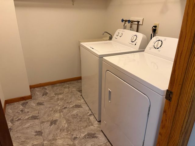 7831 Danner Court, Inver Grove Heights, MN 55076