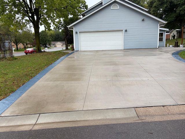 7831 Danner Court, Inver Grove Heights, MN 55076