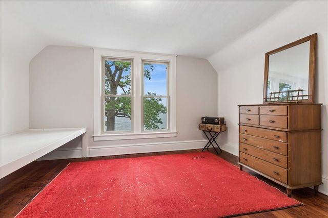 35 Lakeview Place, Lake Zurich, IL 60047