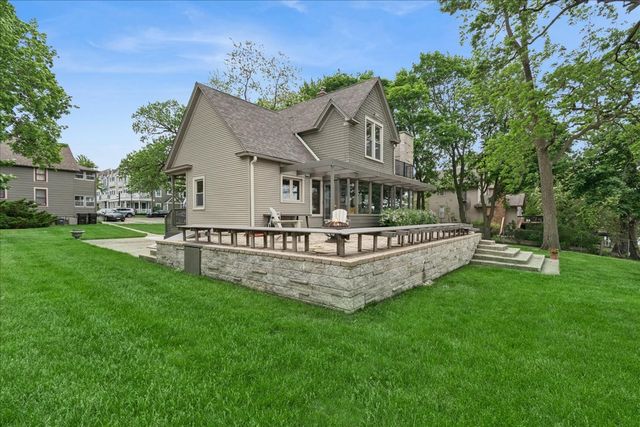 35 Lakeview Place, Lake Zurich, IL 60047