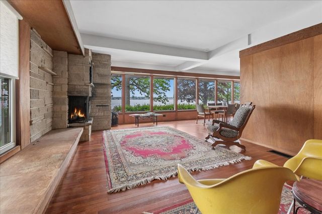35 Lakeview Place, Lake Zurich, IL 60047
