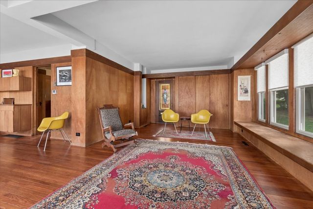35 Lakeview Place, Lake Zurich, IL 60047