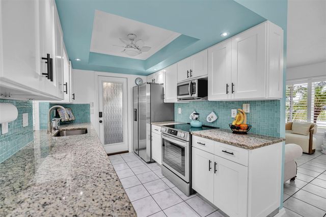 720 S GONDOLA DRIVE, Venice, FL 34293