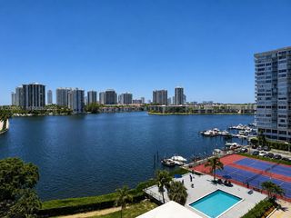 2780 NE 183rd Street 810, Aventura, FL 33160