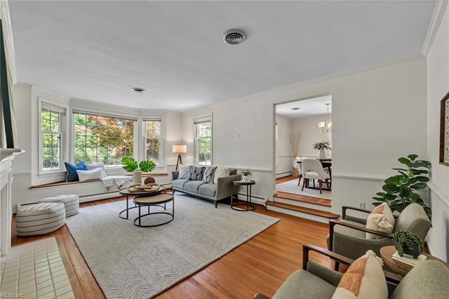 308 Country Club RD, Newport News, VA 23606