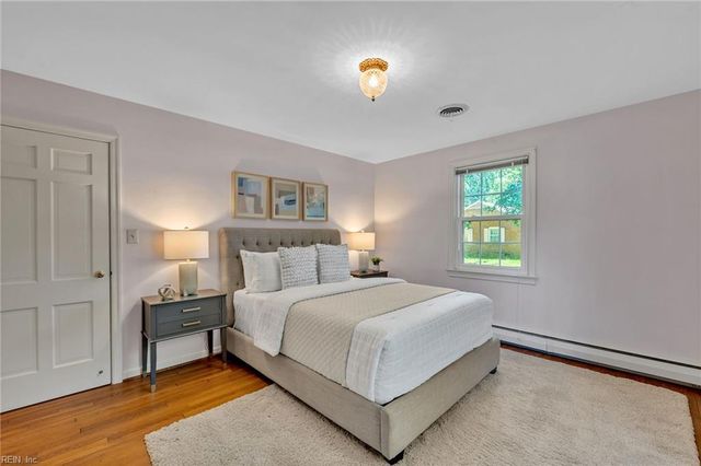 308 Country Club RD, Newport News, VA 23606