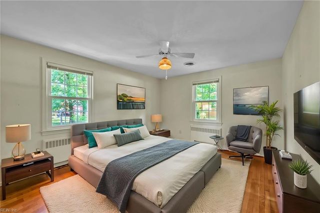 308 Country Club RD, Newport News, VA 23606