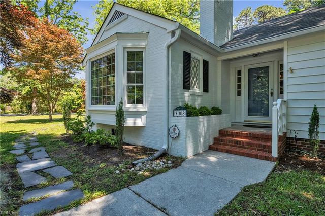 308 Country Club RD, Newport News, VA 23606