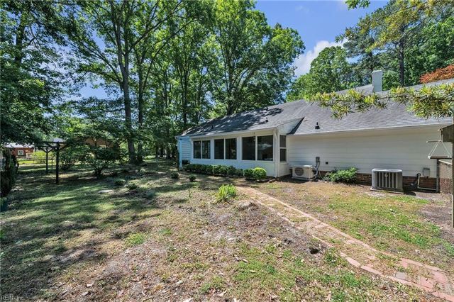 308 Country Club RD, Newport News, VA 23606