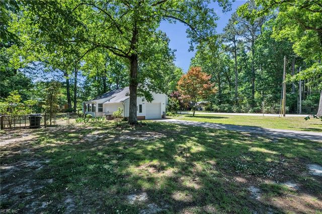 308 Country Club RD, Newport News, VA 23606
