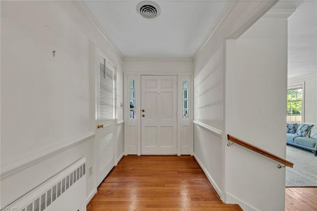 308 Country Club RD, Newport News, VA 23606