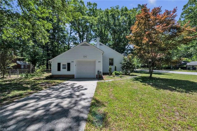 308 Country Club RD, Newport News, VA 23606