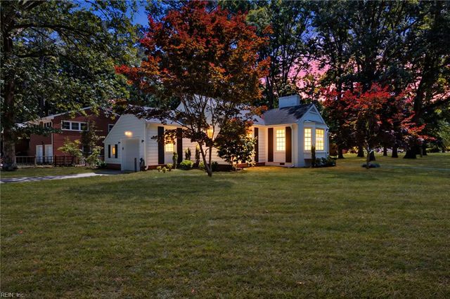 308 Country Club RD, Newport News, VA 23606