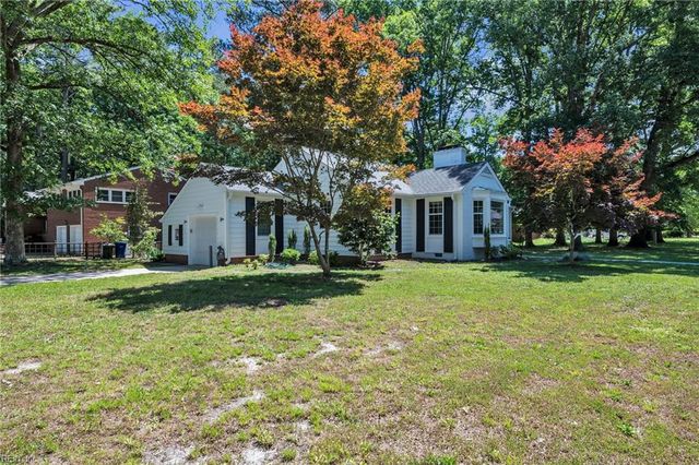 308 Country Club RD, Newport News, VA 23606