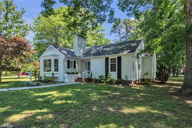 308 Country Club RD, Newport News, VA 23606