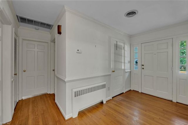 308 Country Club RD, Newport News, VA 23606