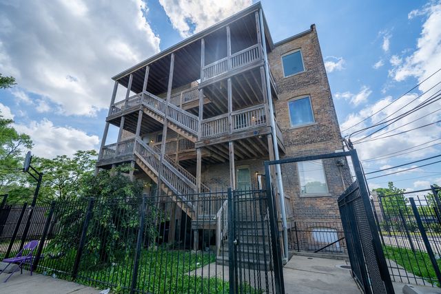 317 S Homan Avenue 3E, Chicago, IL 60624