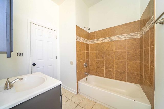 317 S Homan Avenue 3E, Chicago, IL 60624