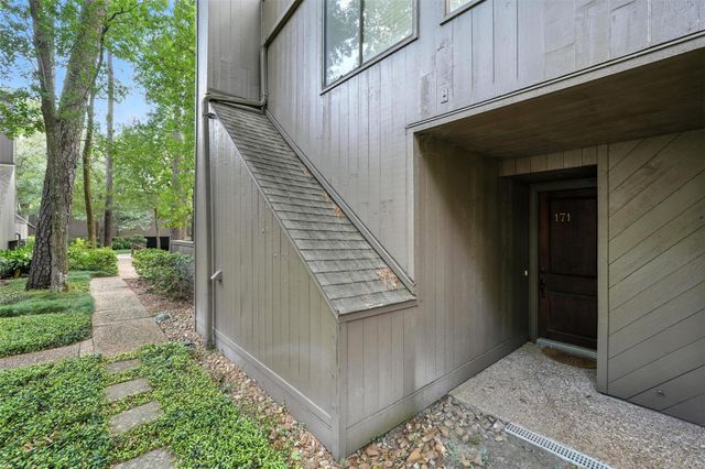 171 Litchfield Lane, Houston, TX 77024