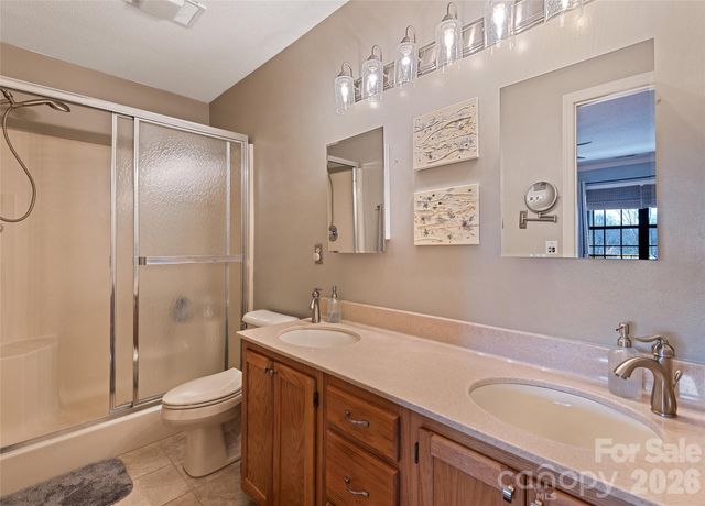 12 Willow View Drive, Franklin, NC 28734