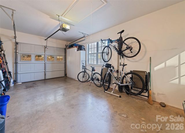 12 Willow View Drive, Franklin, NC 28734