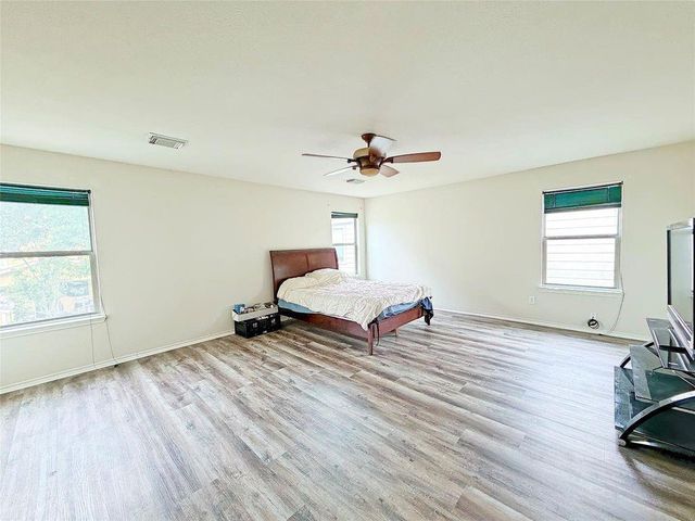 9507 Narnia Springs Court, Houston, TX 77075
