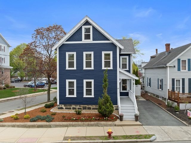 167 Essex St, Melrose, MA 02176