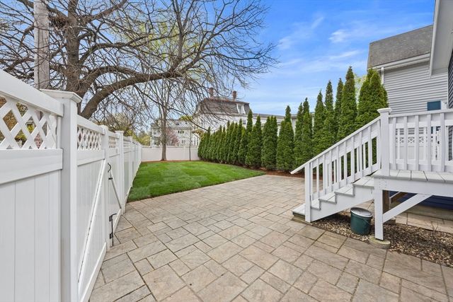 167 Essex St, Melrose, MA 02176